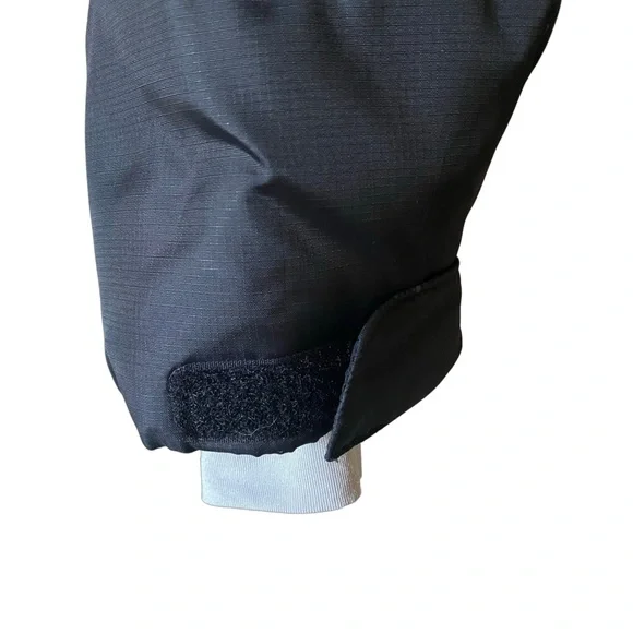 Black Precision Mountainwear Black Coat with Detachable Hood - Picture 7 of 15